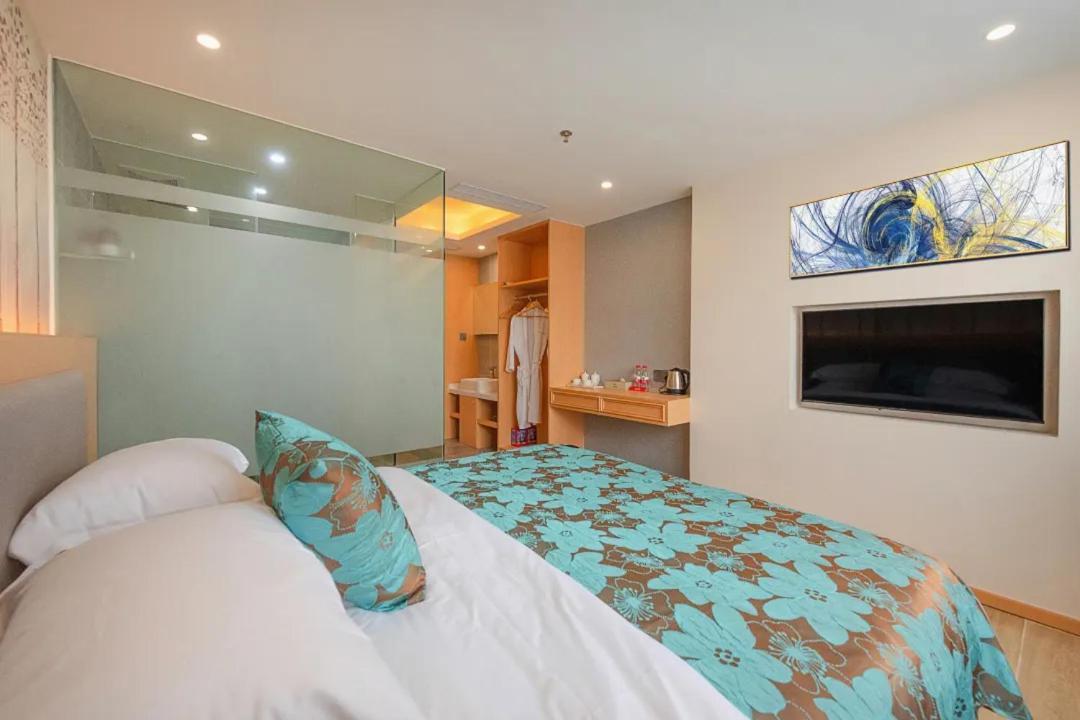 Hongxiang Hotel Cantón Habitación foto